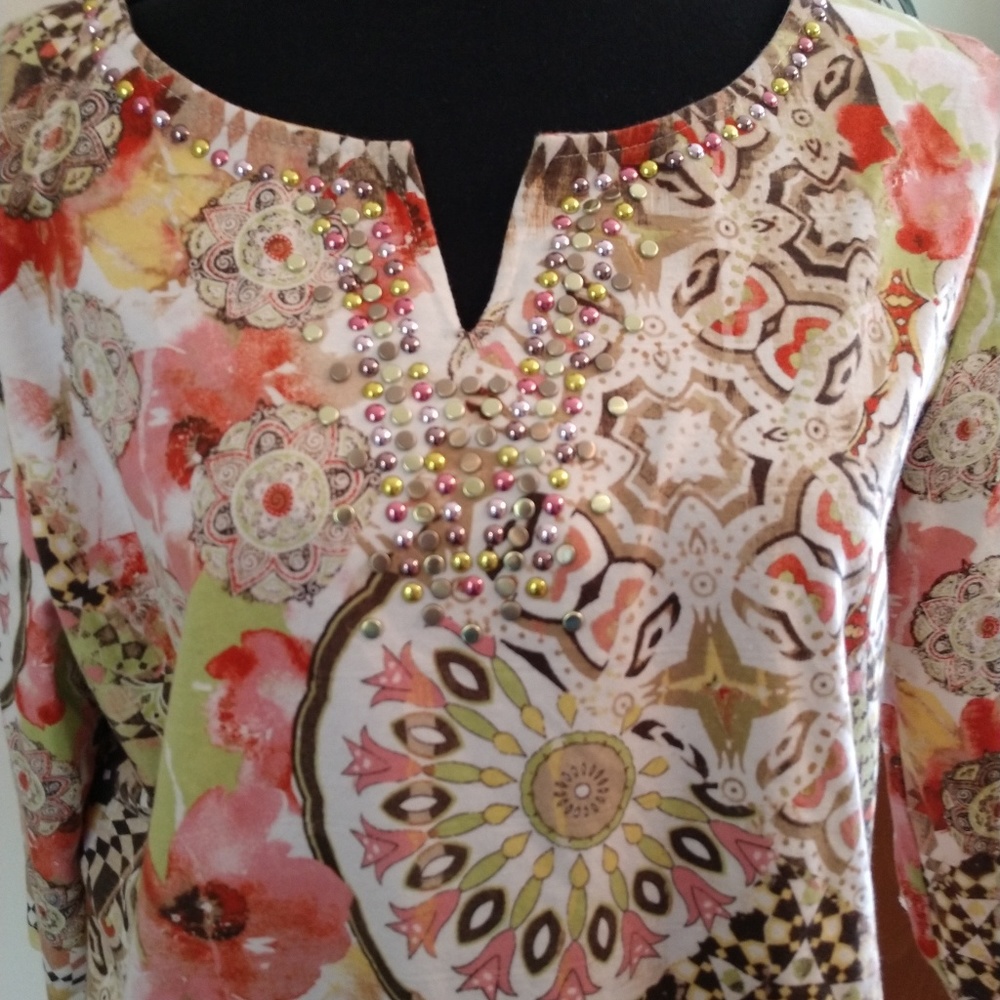 Blouse by Onque - Picture 3 of 4